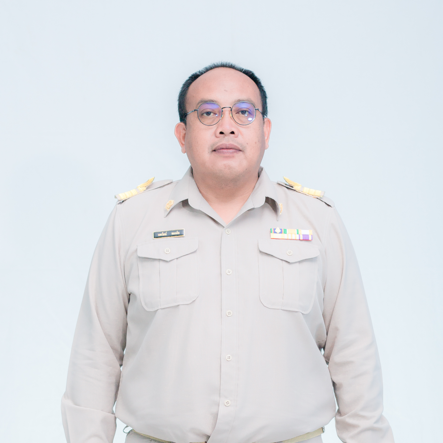 นาย นพรัตน์ ทองล้น