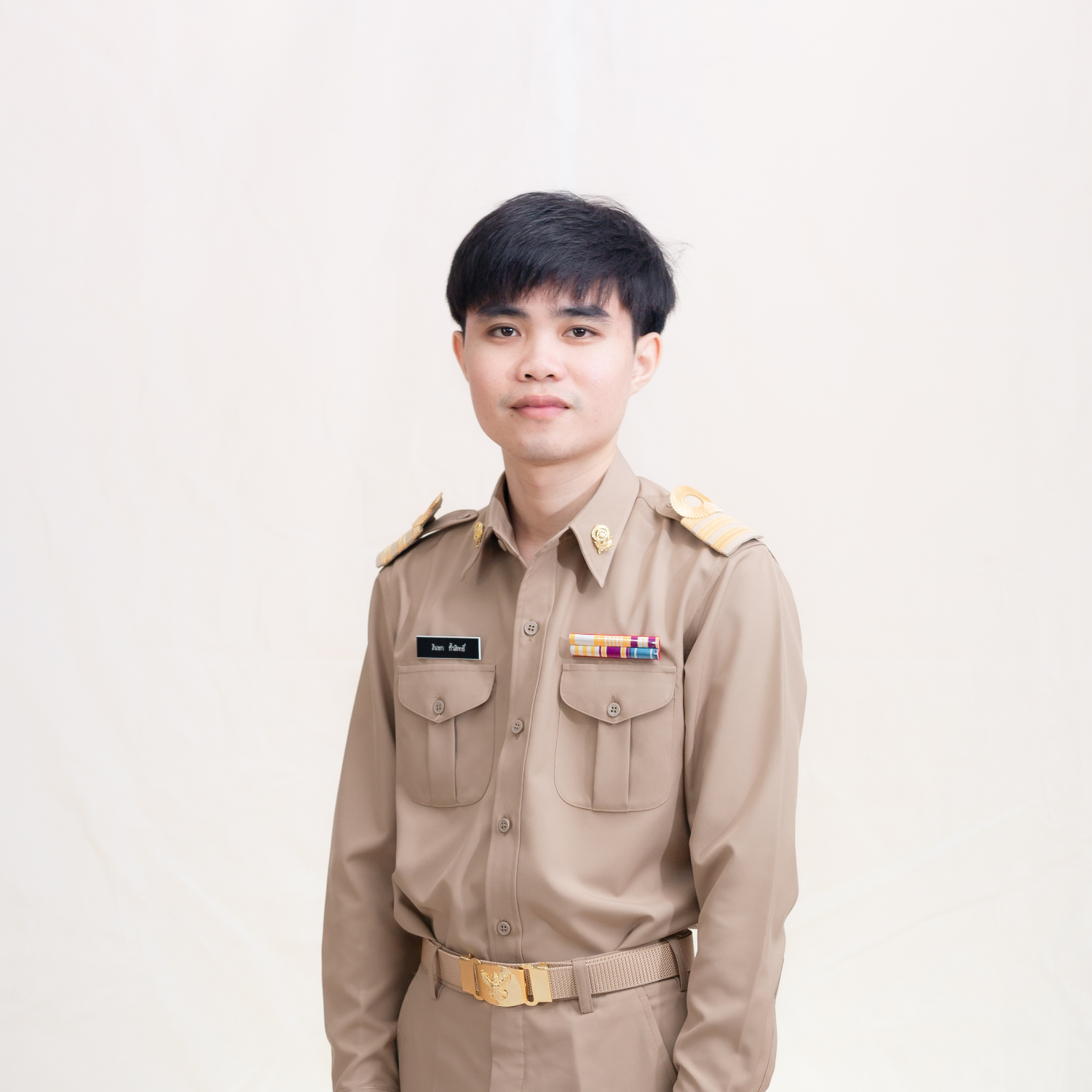 นาย ภิเษก กั้วสิทธิ์